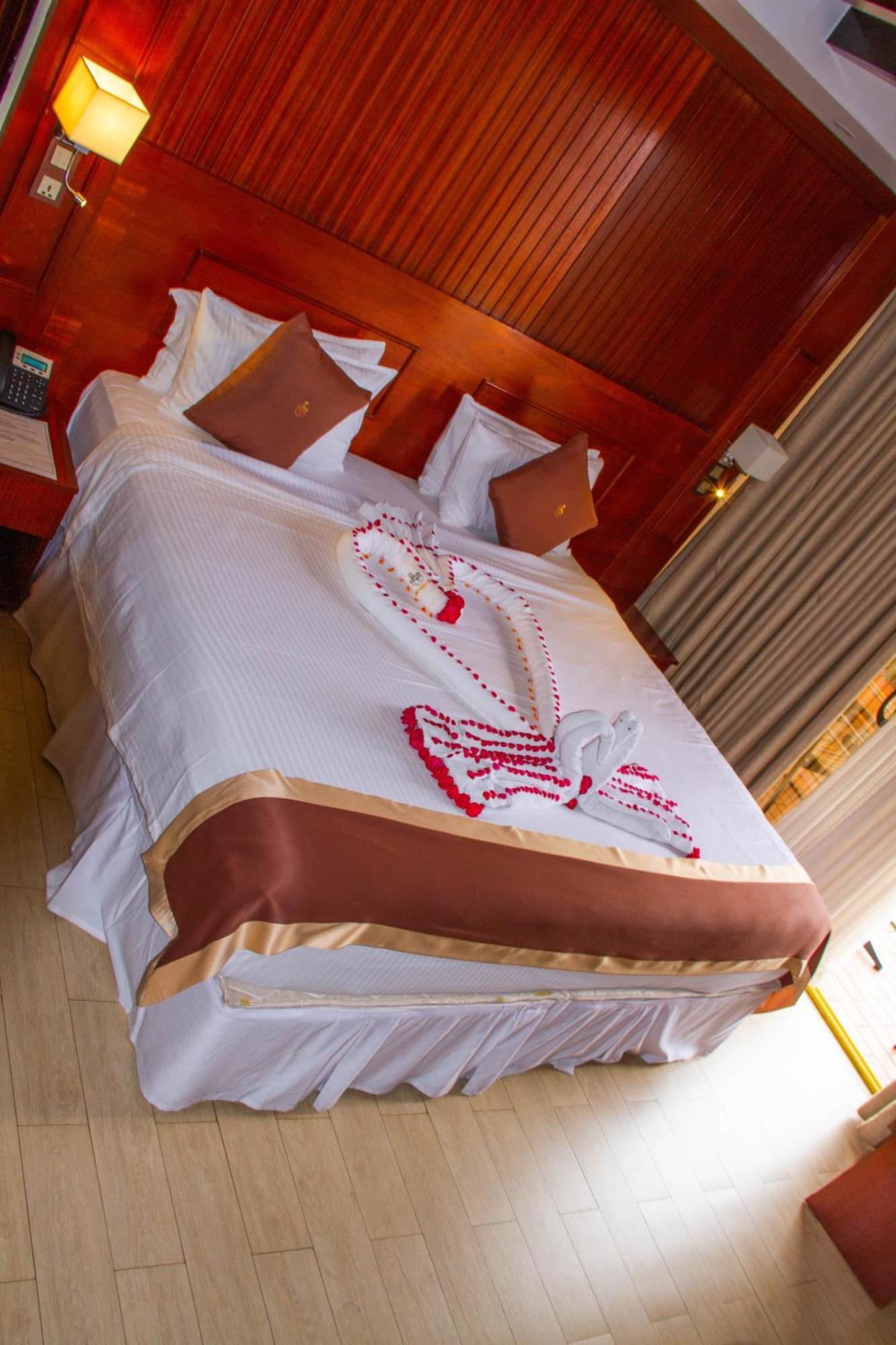 קיגאלי Sainte Famille Hotel מראה חיצוני תמונה
