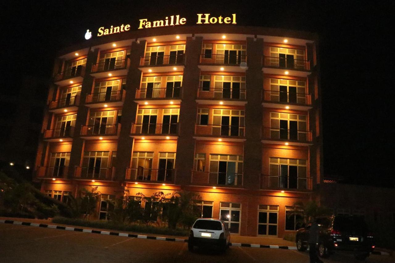 קיגאלי Sainte Famille Hotel מראה חיצוני תמונה