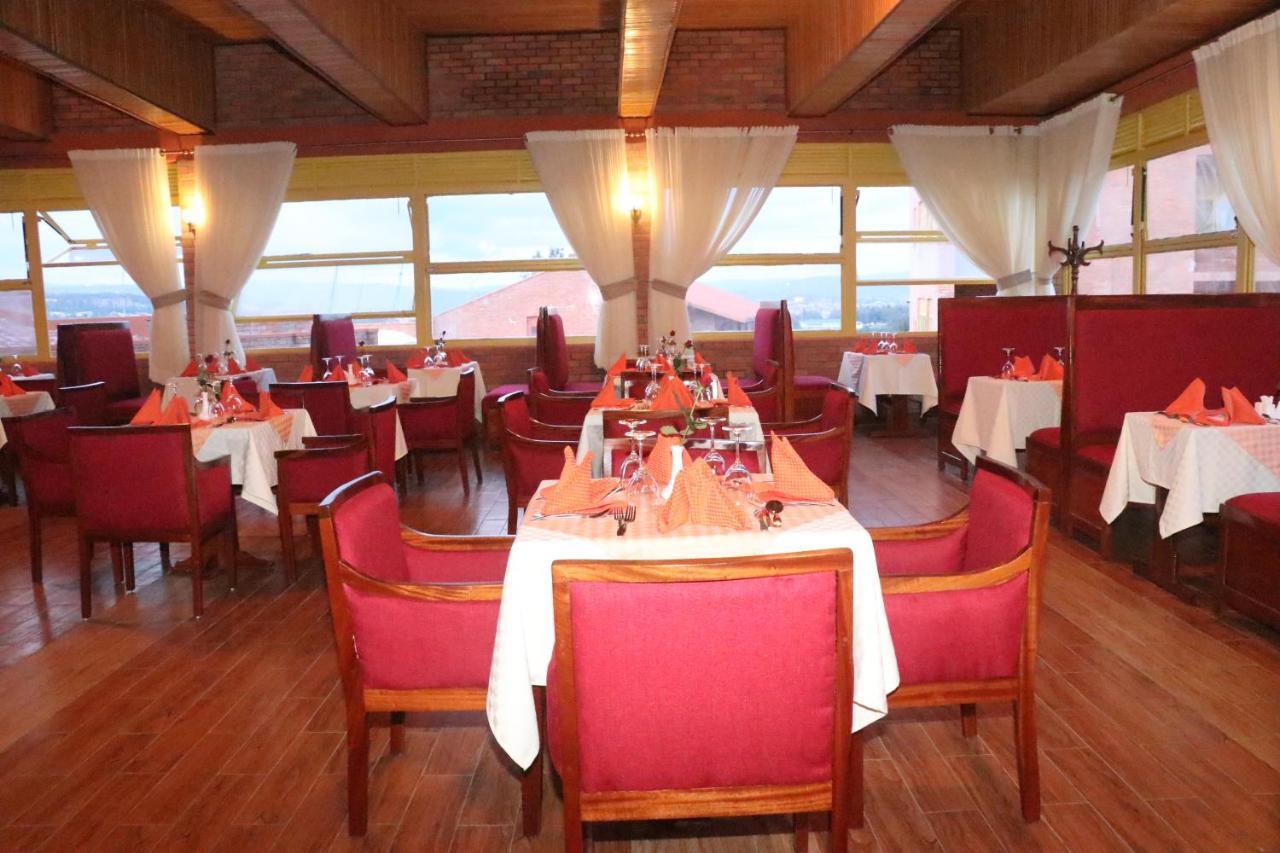קיגאלי Sainte Famille Hotel מראה חיצוני תמונה